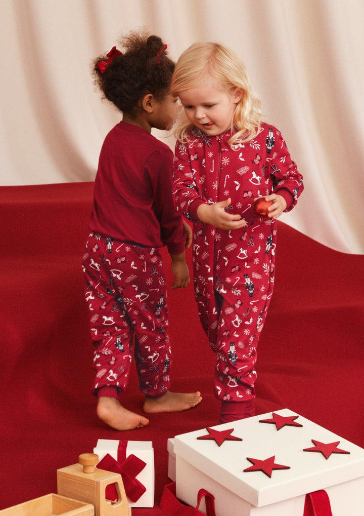 Family & Friends Pysjamas Deep Red