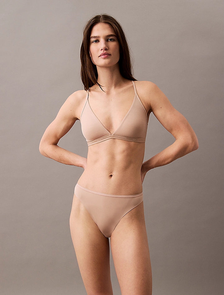 Perfectly Fit String Cedar