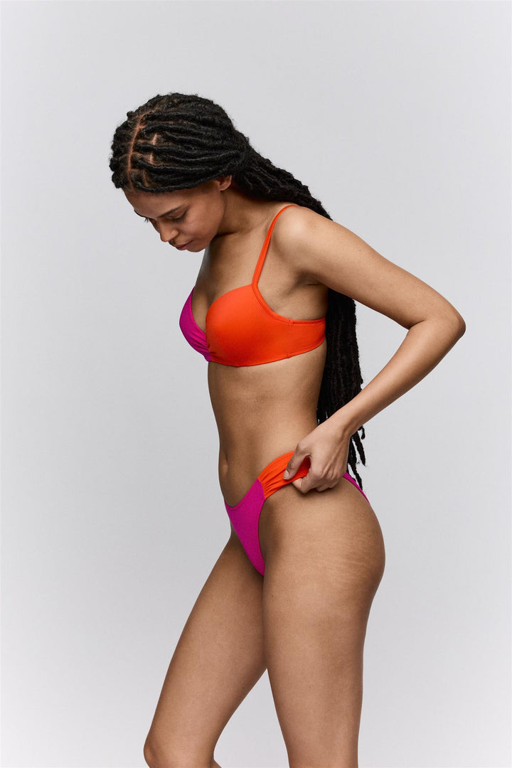 Kharlan Padded Plunge Bikinitopp Sunset