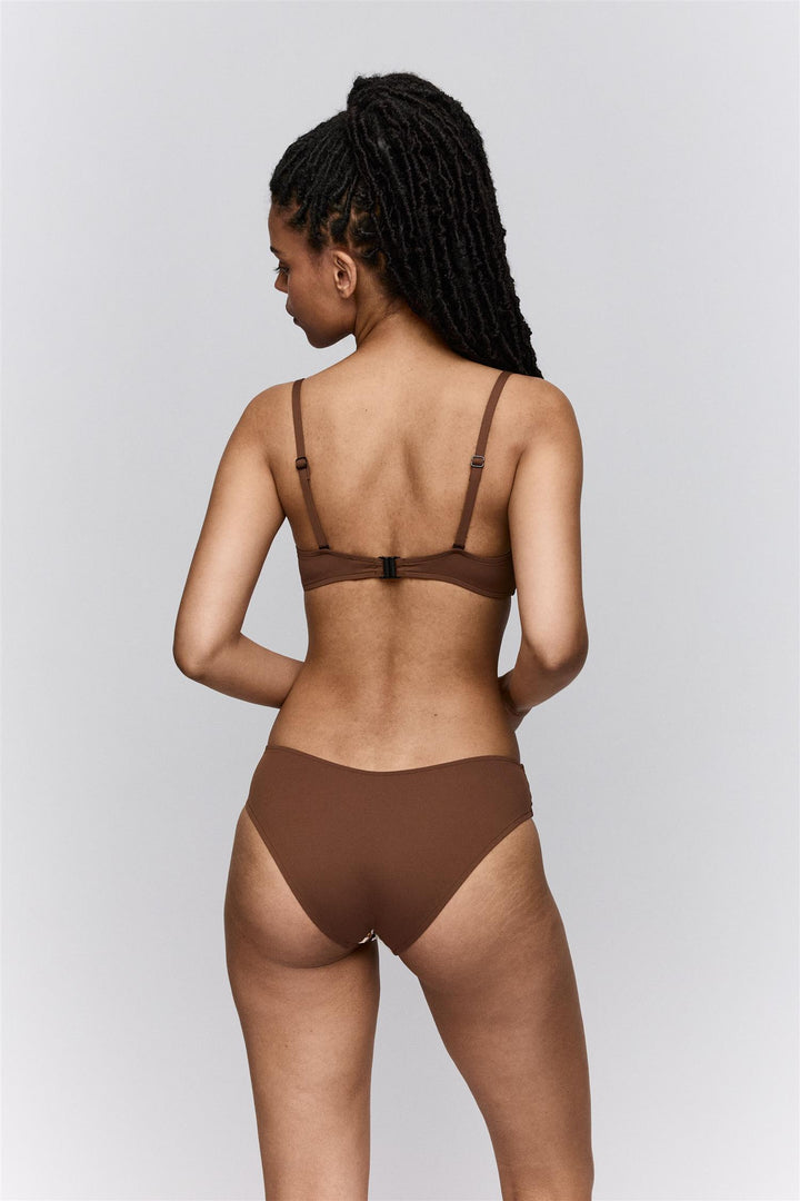 Biles Plunge Bikinitopp Sand