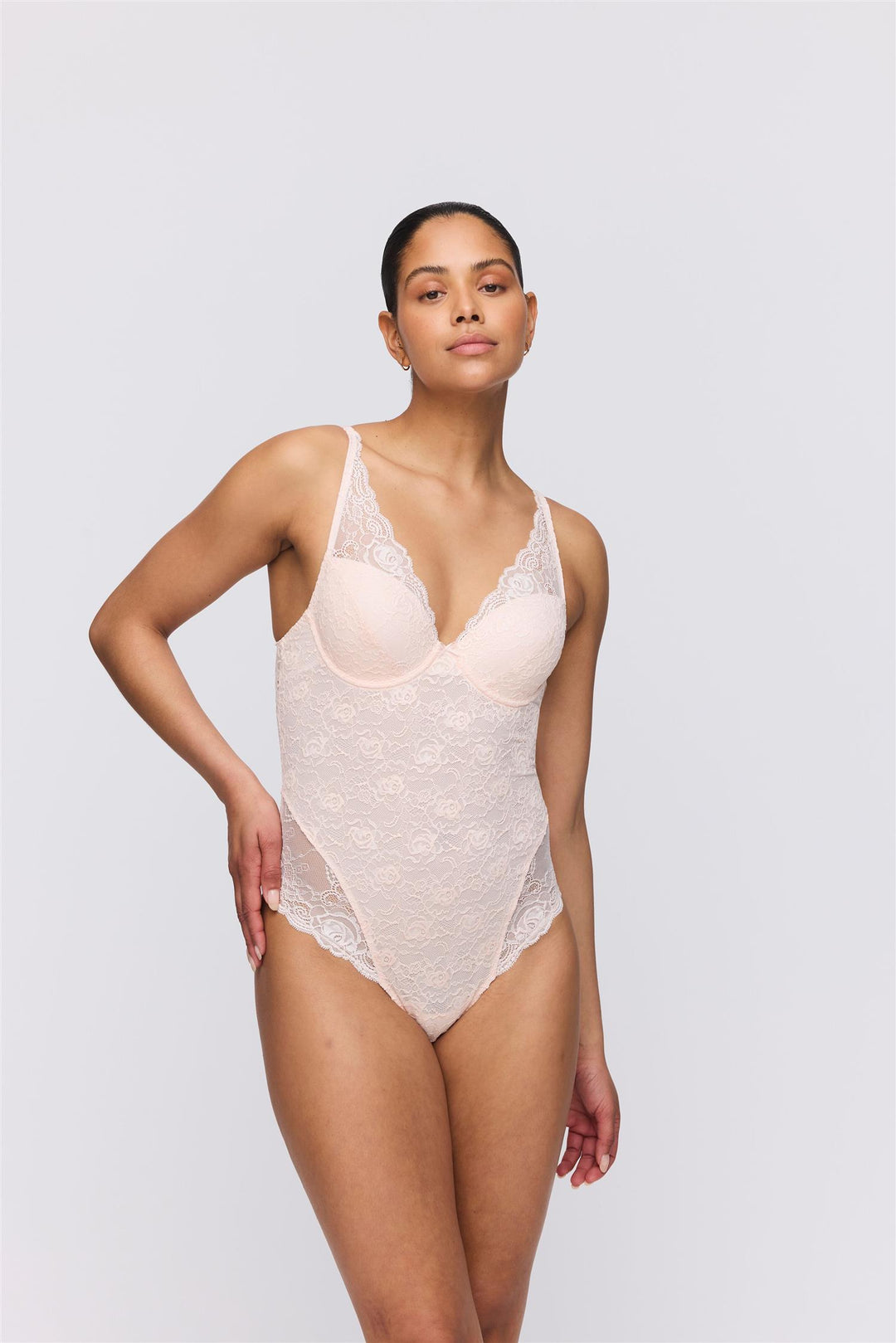 Cyrile Vattert Plunge Body Crystal Pink