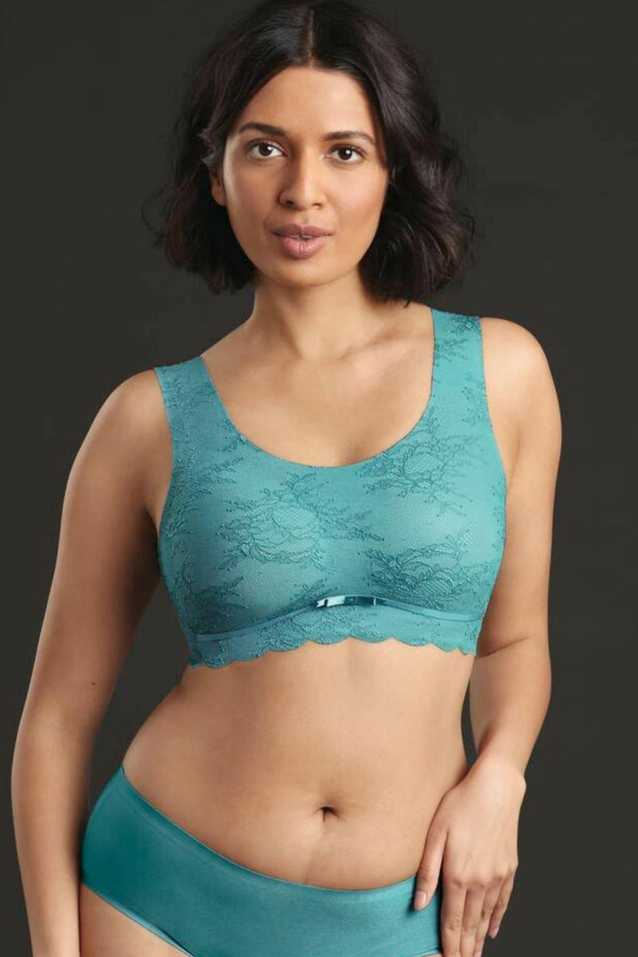 Essential Lace - Bralette Light Smaragd