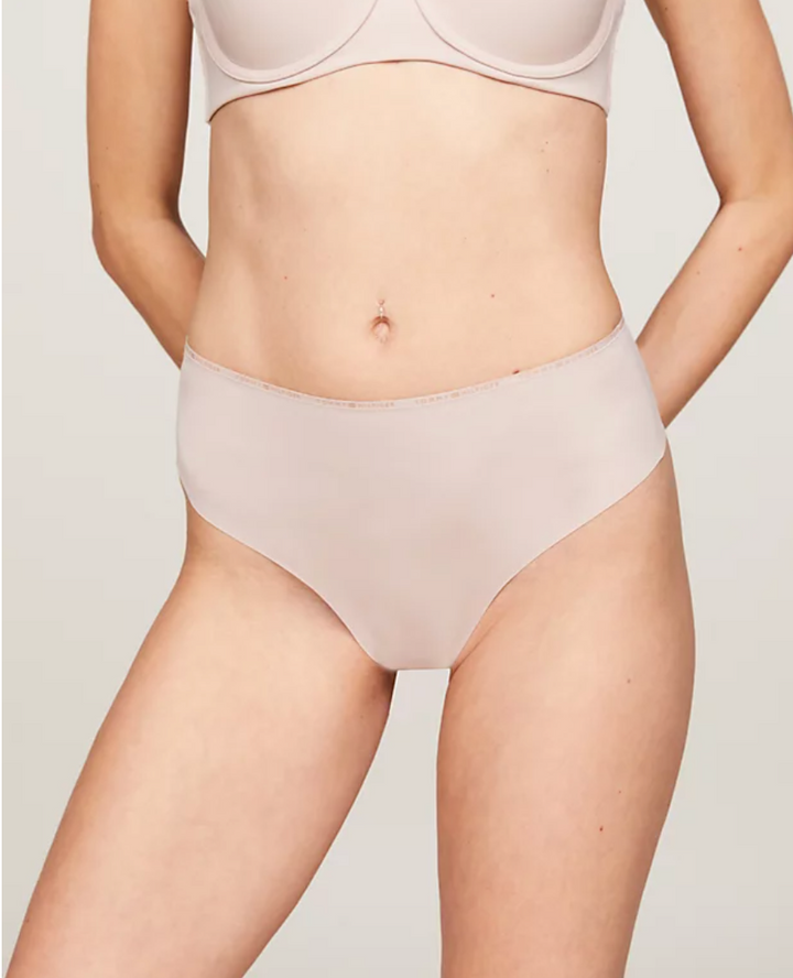 Ess Invisibles Bikini High Waist String Balanced Beige