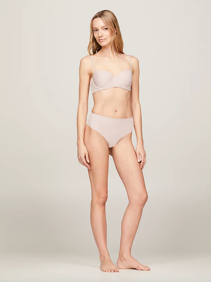 Ess Invisibles Bikini High Waist String Balanced Beige