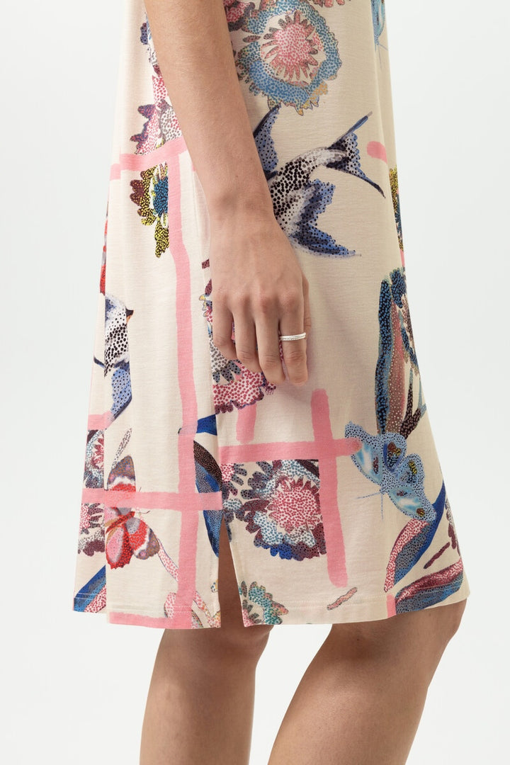 Fragmented Garden Nattkjole Almond Milk