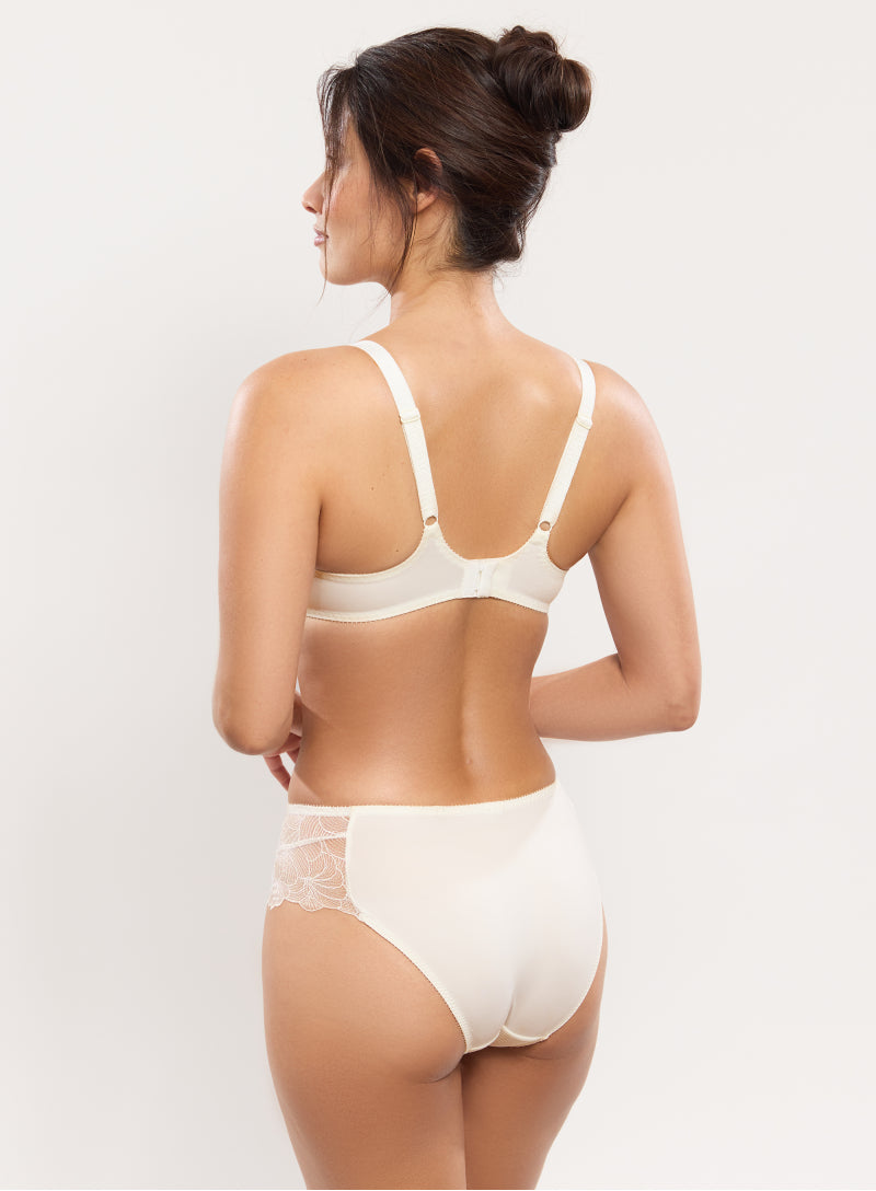 May Full Brief Truse Natural