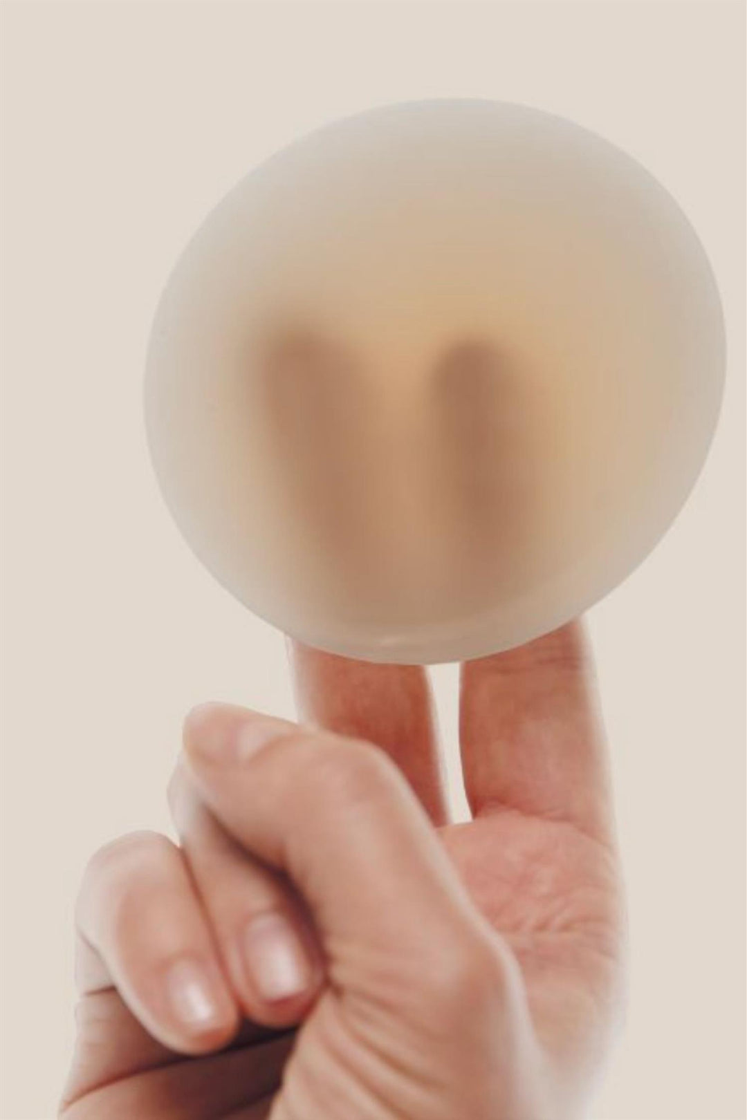 Anita selvklebende nipple covers i Sand