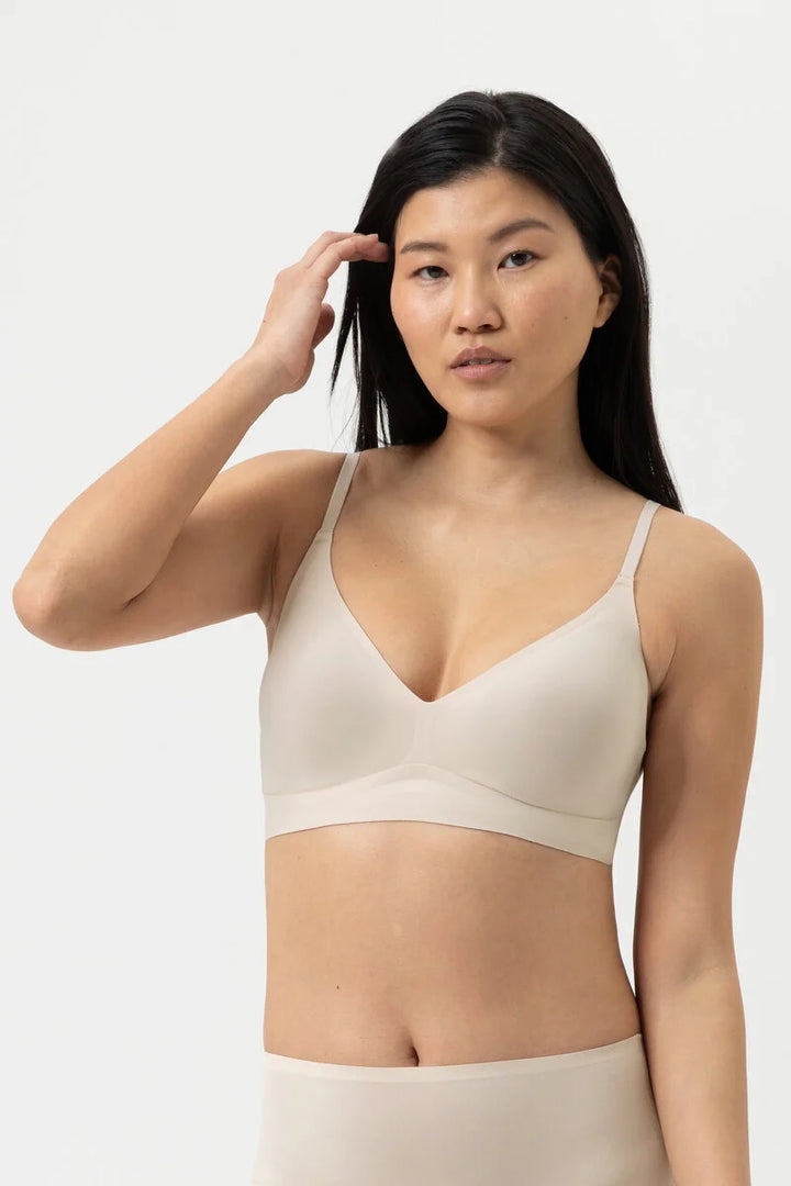 Simply Better Invisibles Triangel Bralette Bailey