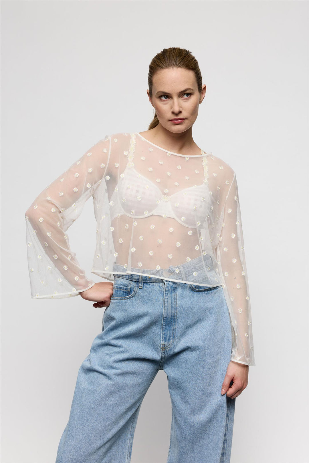 Avero Topp Ivory Petal