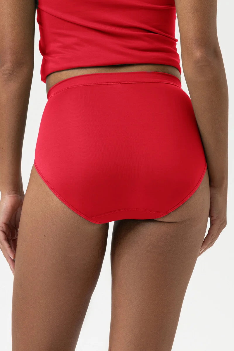 Emotion Full Brief Red Carpet