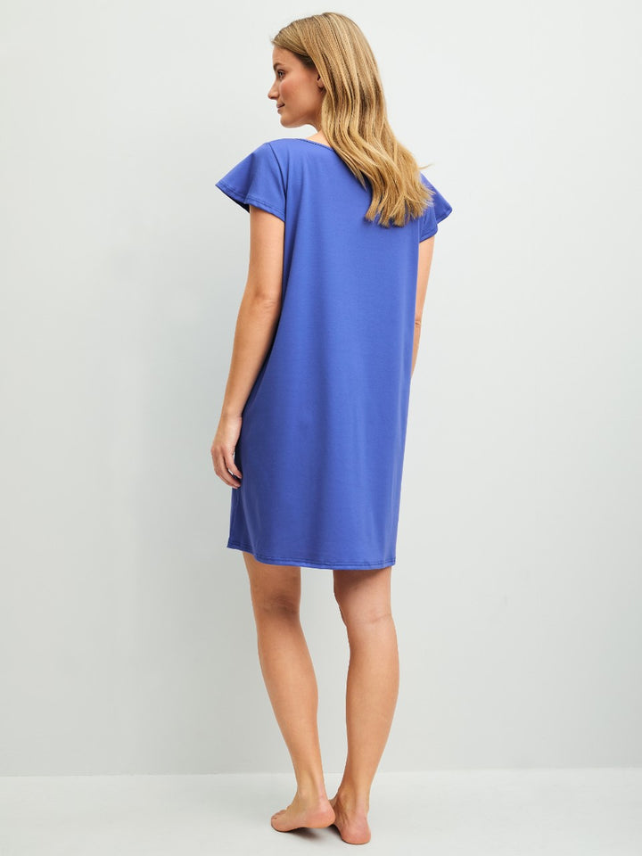 Calida Flower Dreams nattkjole i Deep Cobalt med V-utringning.
