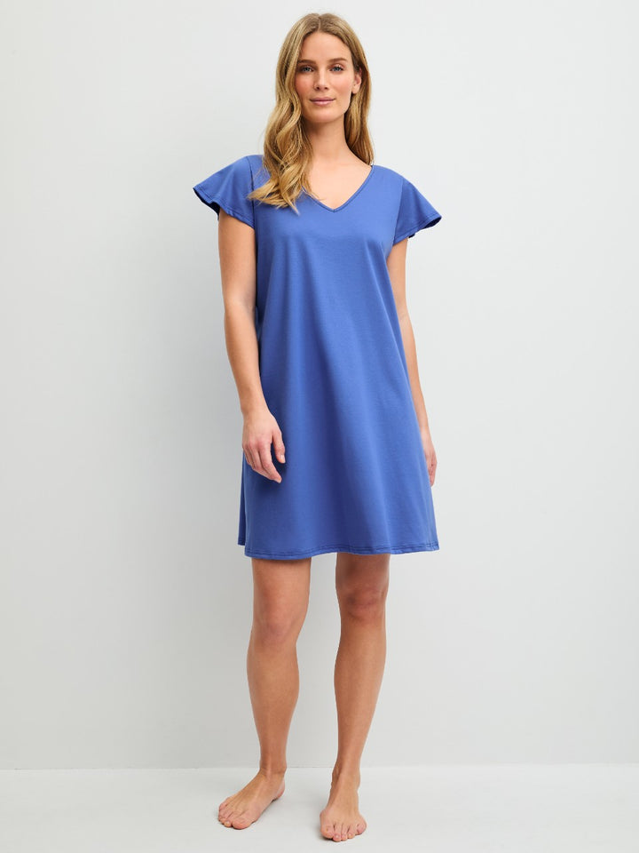 Calida Flower Dreams nattkjole i Deep Cobalt med V-utringning.