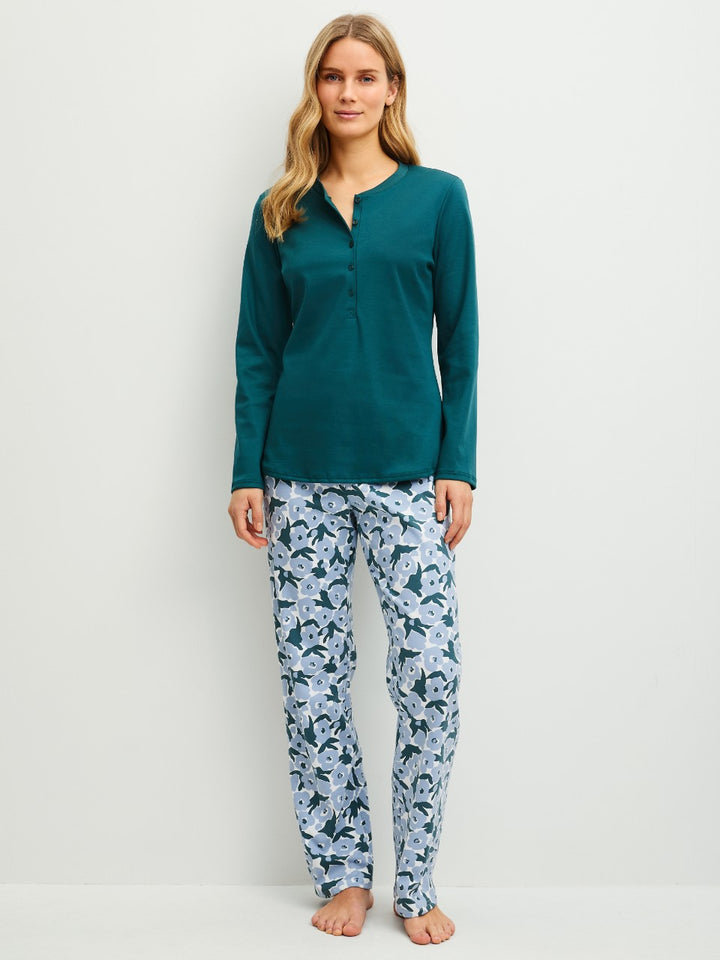 Calida Midnight Flowers pysjamas med rette ben i Dark Petrol