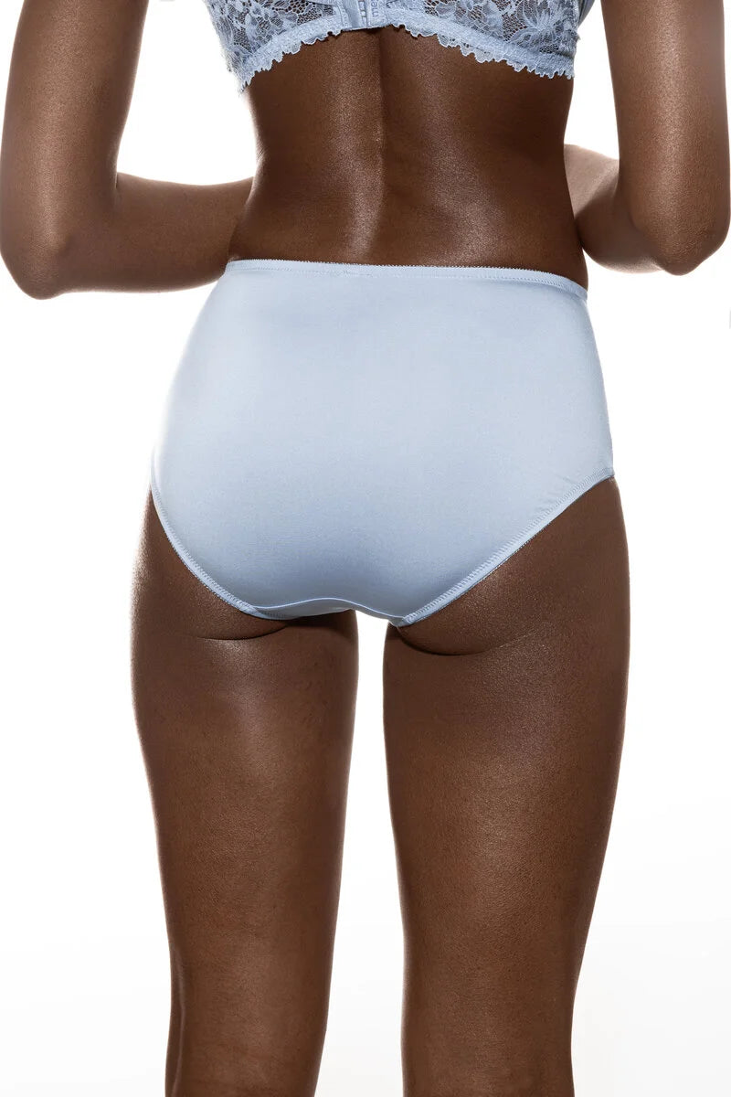 Luxurious Full Brief Polar Wind