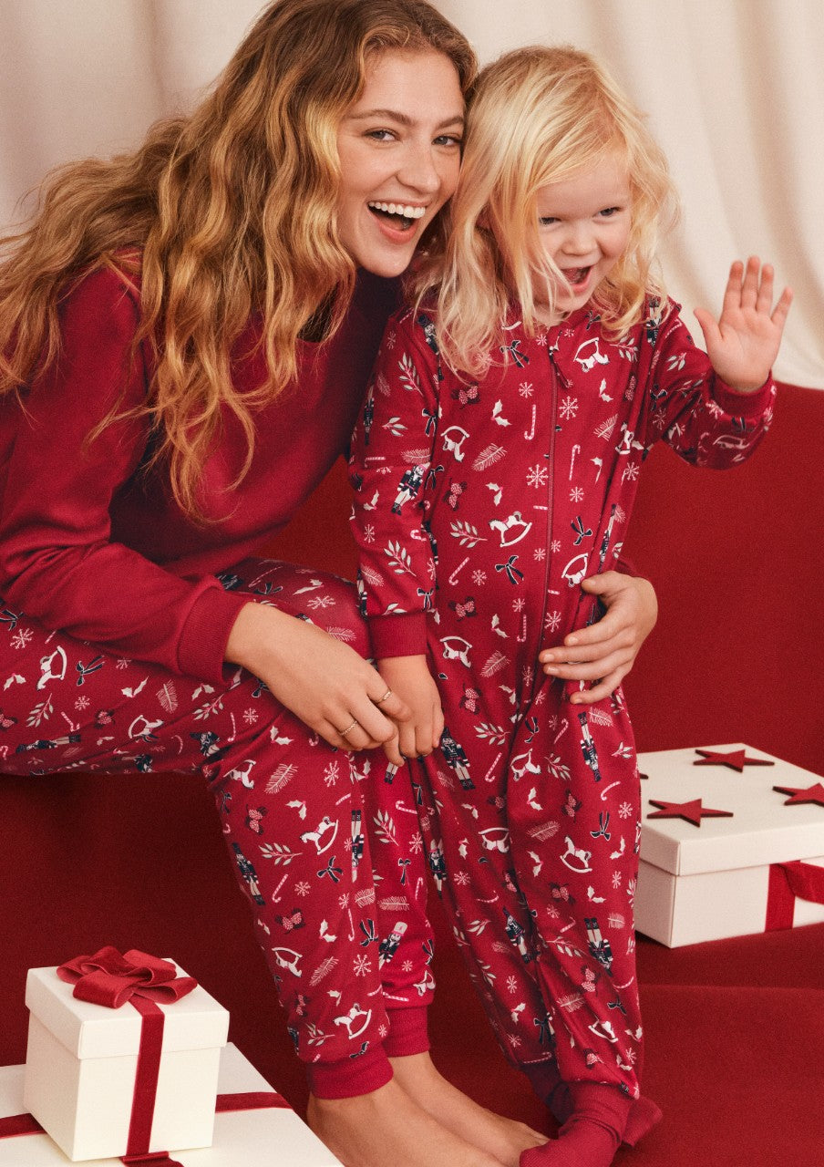 Calida Family & Friends pysjamas i tykk interlock-bomull – rund hals og ribbede kanter