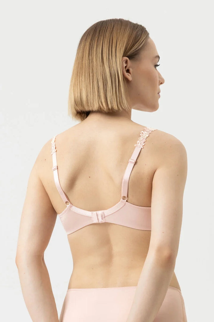 Pretty Joan Spacer Bh Blossom