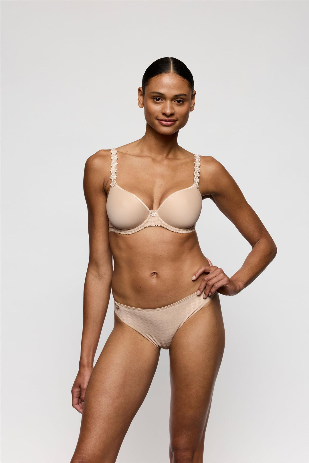 Avero Spacer-BH Caffé Latte