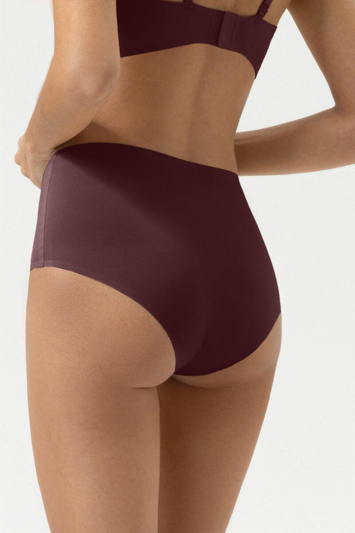 Mey Simply Better Invisibles full brief i hot maroon