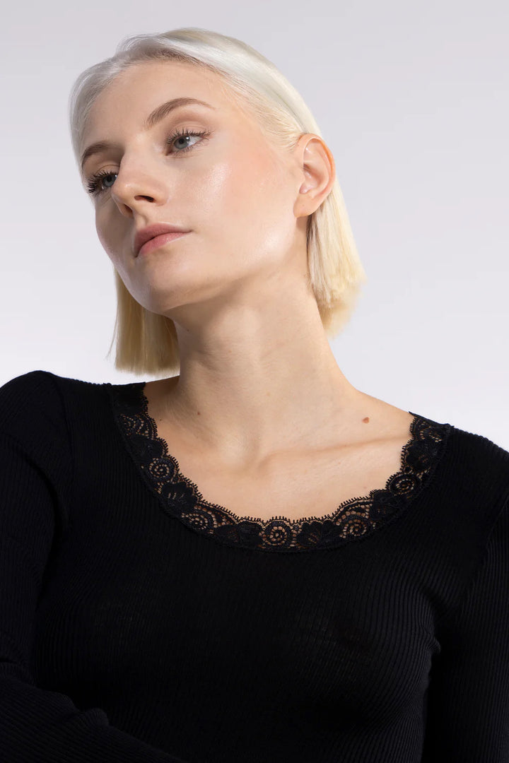 Oscalito ull/silke genser med blonde svart