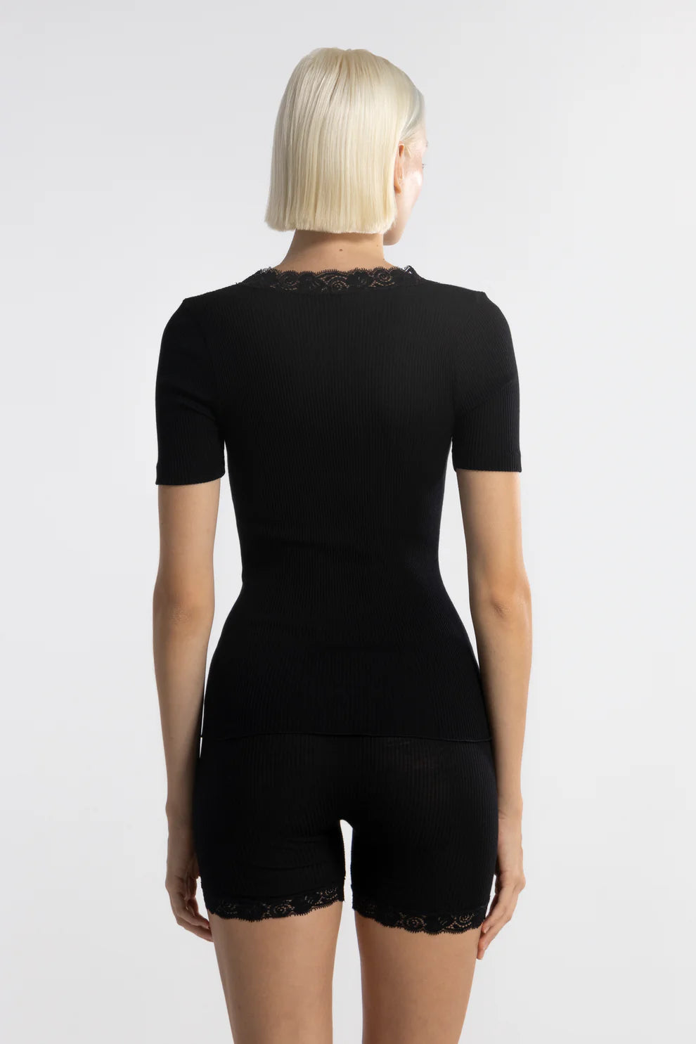 Oscalito ull/silke T-skjorte med blonde svart bakside