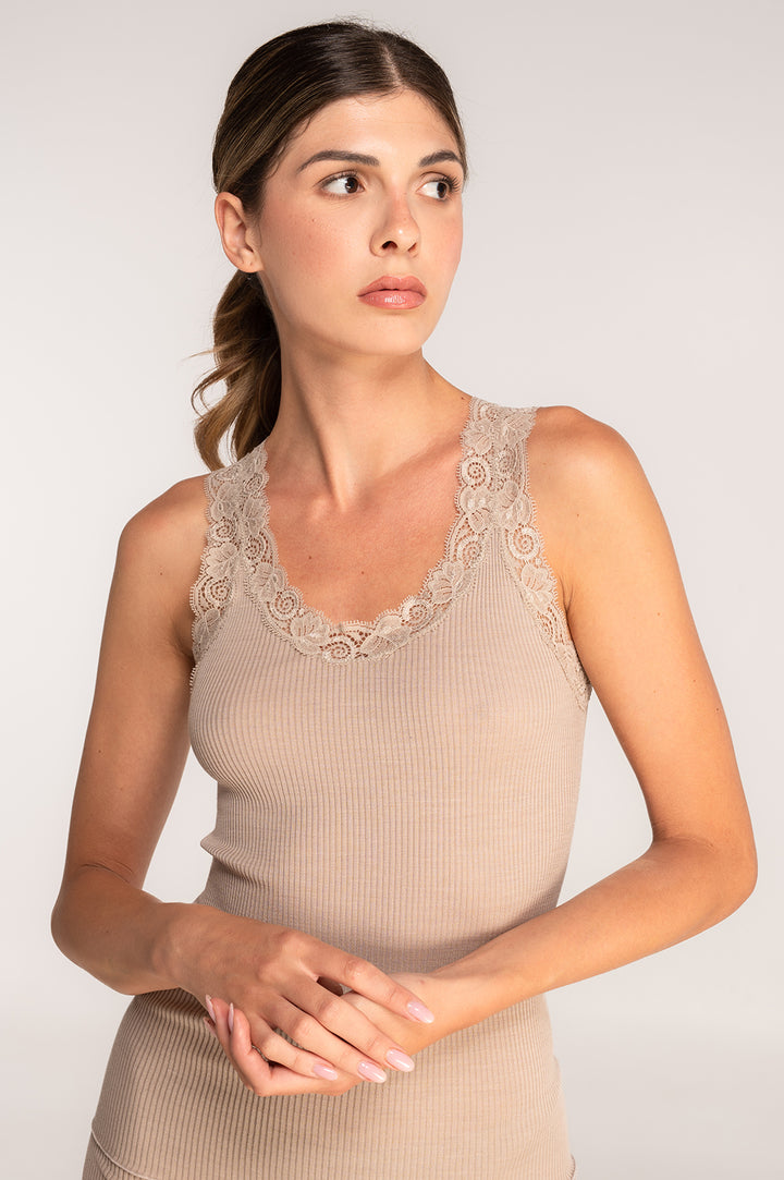 Oscalito ull/silke trøye med blonde beige