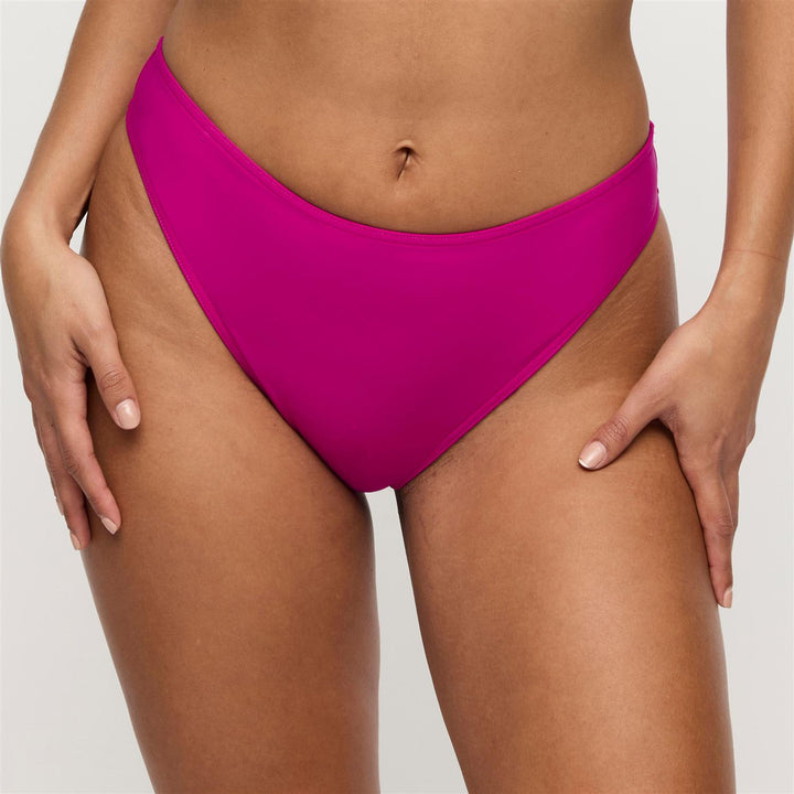 Primadonna Uvita brazilian bikinitruse Deep Magenta.