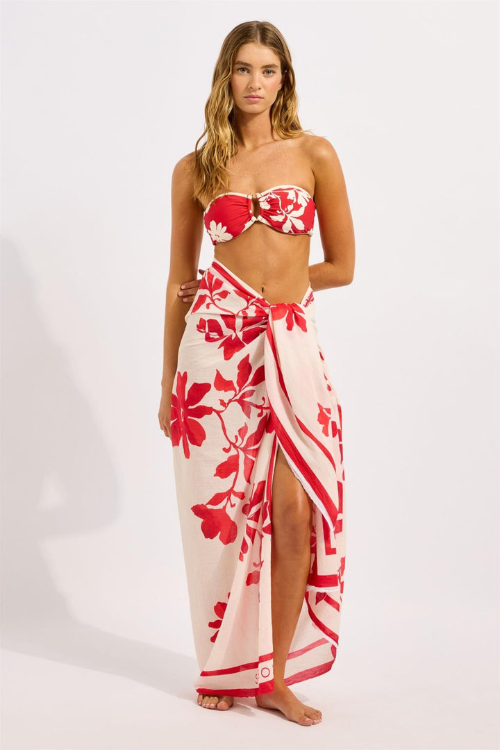 Seafolly Mayflower sarong rød blomster.