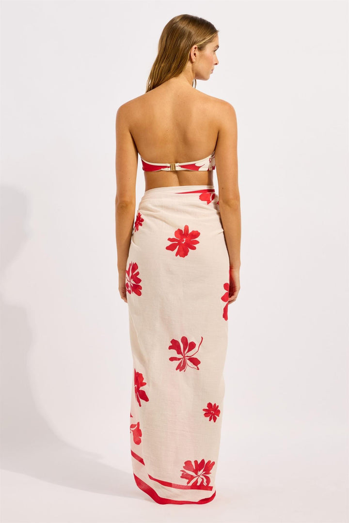 Seafolly Mayflower sarong rød blomster.