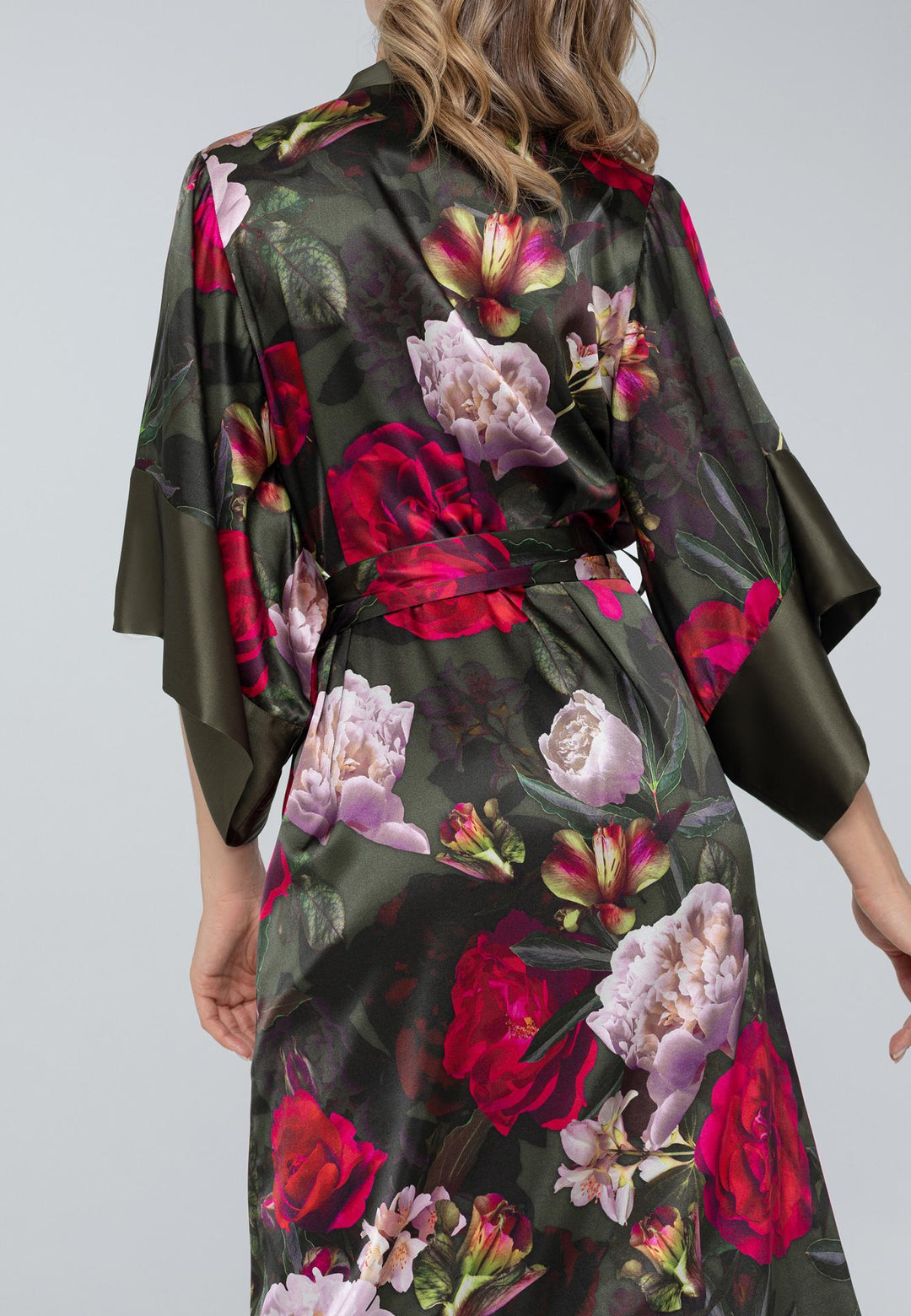 Petal Beauty Kimono Silke Mørk Grønn