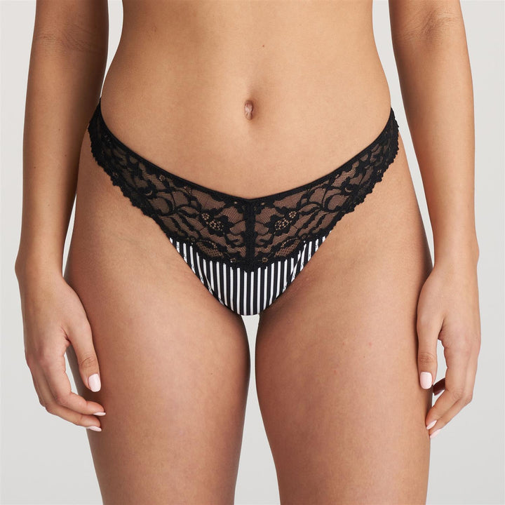 Sydny String Tuxedo Black